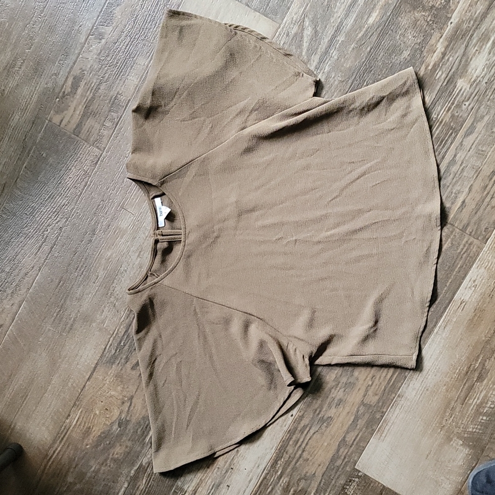 NWT- Bar lll Military Olive Flaired Shirt..Size S.